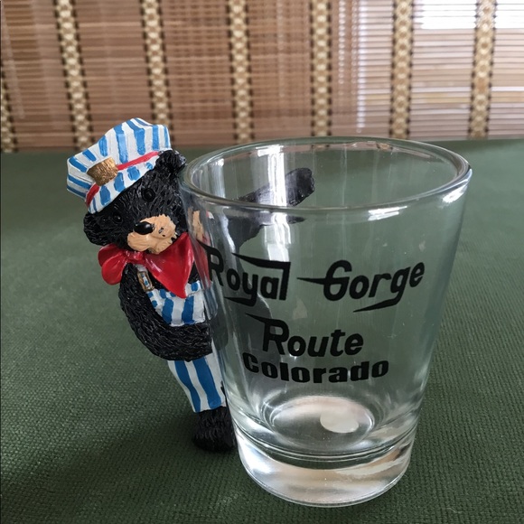 Super Cute Vintage Souvenir Shot Glasses - Picture 6 of 6